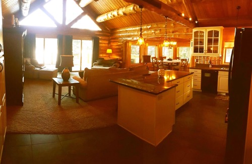 Seeley Lake Cabin | Beautiful Lakefront Cabin on Lake Inez for your summer or winter retreats!