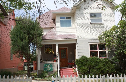 Helena House | Beautiful Original Artwork Throughout A Quaint Centrally Located Helena Home