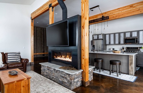 Porcupine Park House | Beautiful, private, perfectly located home for sleeping 16 guests comfortably!