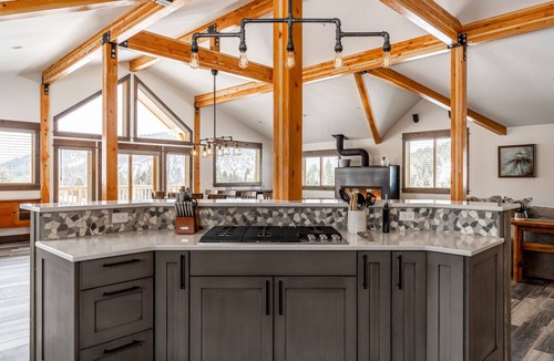 Porcupine Park House | Beautiful, private, perfectly located home for sleeping 16 guests comfortably!