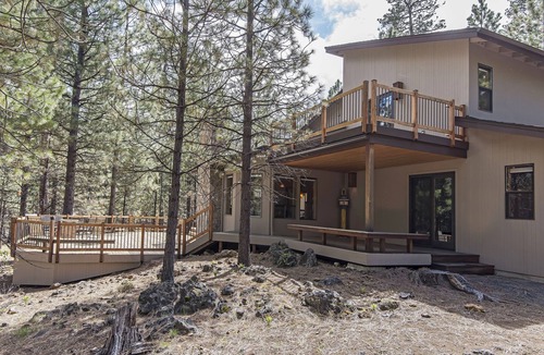Black Butte Ranch House | Beautiful & quiet location on the Glaze Meadow #13th Fairway!