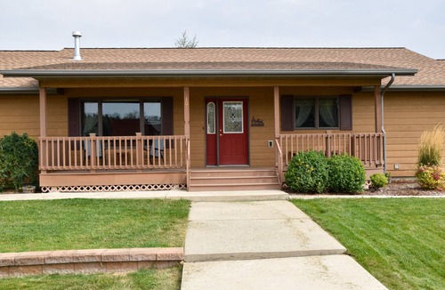 Lewistown House | Beautiful Spacious Home - Near Fergus High School