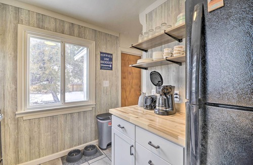Thermopolis House | Beautiful Thermopolis Home w/Private Yard & Grill