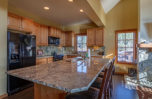Tamarack Resort House | Beautiful Townhome|Private Hot Tub, Wood Fireplace