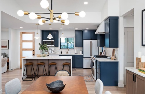 Hy-view House | Beautifully Designed Home w/Pool for Families and Groups