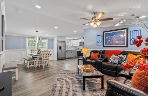 Little River House | Beautifully Renovated 4 Bedroom Home in Little River! Sleeps 8!