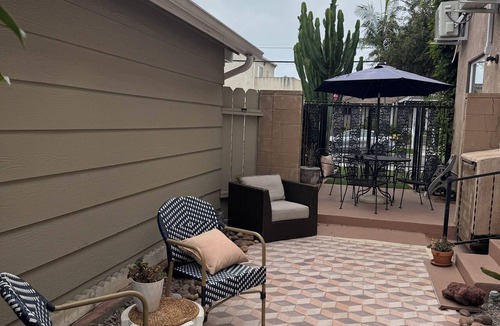 Belmont Heights House | Belmont Heights 2-bedroom. Quick Walk to 2nd St and Beach