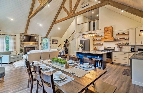 Benezette Cabin | Benezette Cabin w/Hot Tub, Grill & Mtn Views