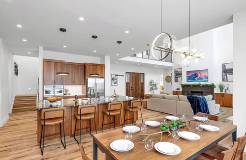 Tamarack Resort House | Berghaus @ Tamarack Resort | Elegant Ski Chalet with Hot Tub & Family Fun