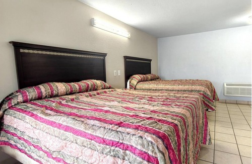 Rio Vista Hotel | Best Budget Inn San Marcos, TX