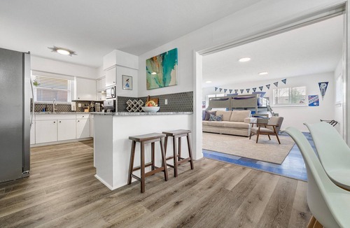 Arlington House | Best Little Bunkhouse in TX! Walk to MAJOR INTERNATIONAL SPORTING EVENT