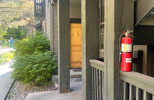 North Park City Condo | BEST Location Park City: Walk In Out Ski. Old Town, Sundance, Garage parking