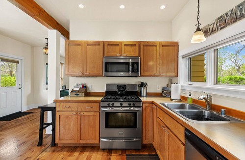 Bozeman House | Best of Downtown Bozeman! 2 VRBO's on This Property (See Listing #1214345)
