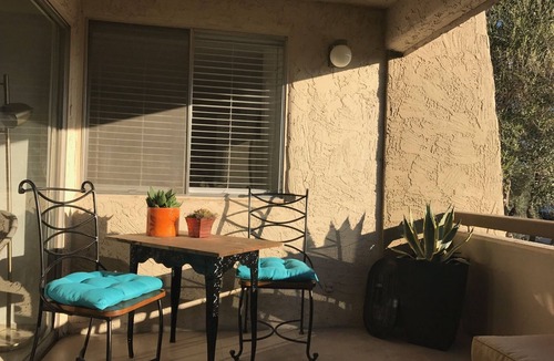 South Scottsdale Condo | Best Pool in the Area!- Walk to Everything Old Town! -2 Private Master Suites