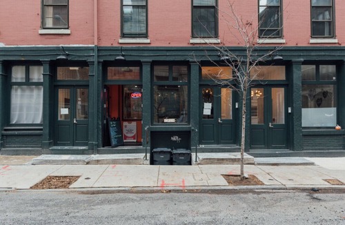 Old City Apartment | ☆ BEST VALUE 2BR CONTEMPORARY & MINIMALIST ☆