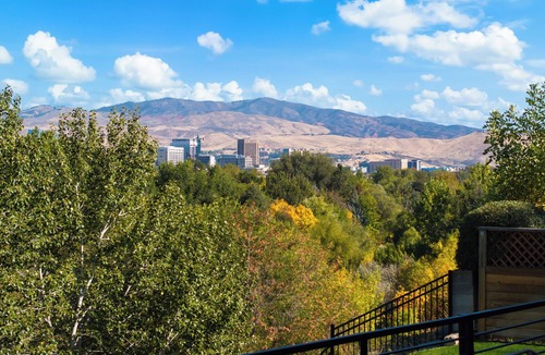 Central Rim Villa | BEST VIEW IN BOISE/SAUNA/HOT TUB/CENTRAL/4BR/SLEEPS 10/LUX