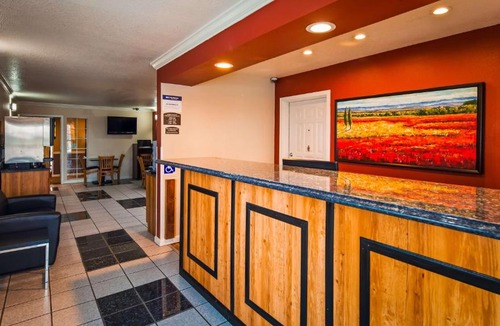 Dinuba Hotel | Best Western Americana