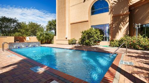 Harlingen Hotel | Best Western Casa Villa Suites