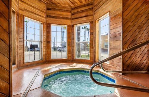 Delano Hotel | Best Western Liberty Inn