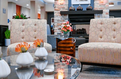 Lake Jackson Hotel | Best Western Plus Lake Jackson Inn & Suites