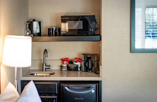 Calistoga Hotel | Best Western Plus Stevenson Manor