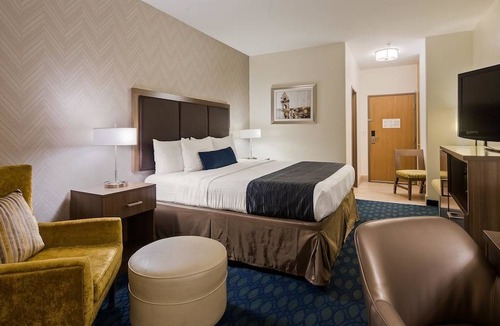 Tulsa Hotel | Best Western Plus Tulsa Inn & Suites