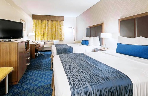 Tulsa Hotel | Best Western Plus Tulsa Inn & Suites