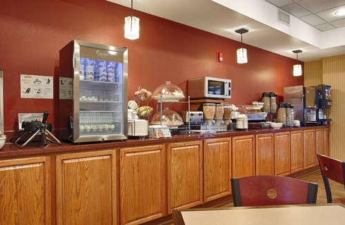 South Tulsa Hotel | Best Western Plus Woodland Hills Hotel & Suites