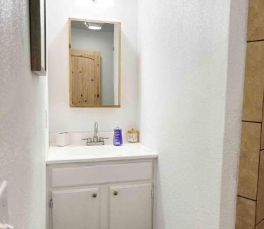 Quitman House | Big Bass Bungalow - Quitman Tx