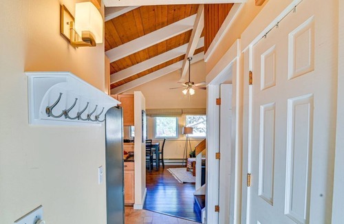 Big Sky Meadow Village Condo | Big Sky Getaway | Nordic Trails, Sauna & Comfort