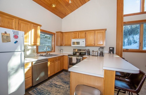 Big Horn House | Big Sky Powder heaven ski in/out