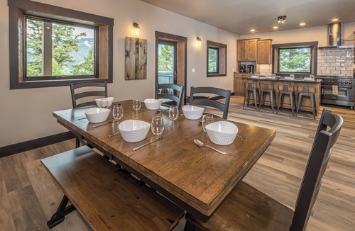 Gallatin Gateway House | Big Sky Secluded Luxury Retreat