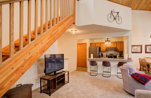 Big Sky House | Big Sky Ski/Bike Townhome