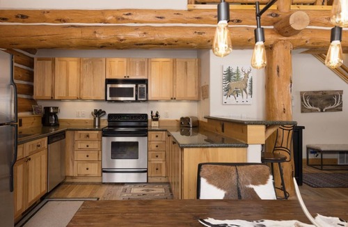 Powder Ridge Cabin | Big Sky Vacation Rentals: PR Red Cloud 10