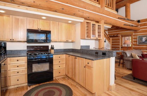 Powder Ridge Cabin | Big Sky Vacation Rentals: PR Moose Ridge 1