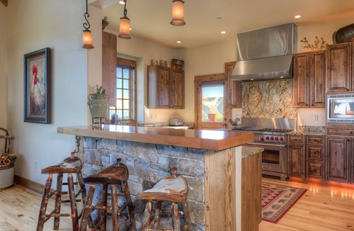 Big Sky Condo | Big Sky Vacation Rentals: Cowboy Suite 6D