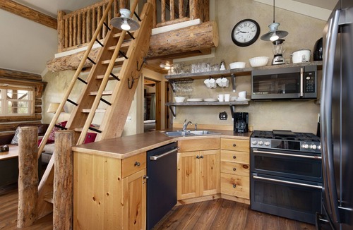 Big Sky Cabin | Big Sky Vacation Rentals: 15 Rustic Ridge