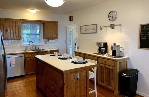 Summerton House | Big water lakefront with sunset views, large deck, private dock
