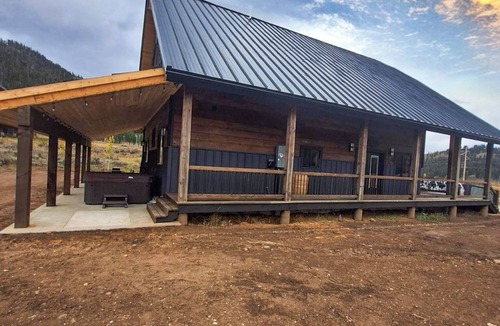 Island Park Cabin | Bison Creek Lodge+WiFI+AC+10Miles2YNP