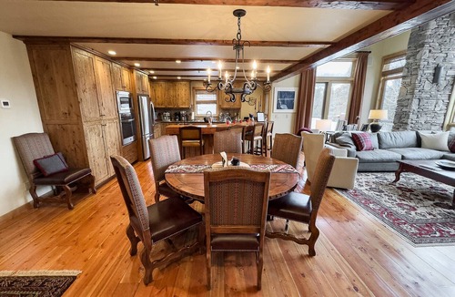 Big Horn Condo | Black Eagle Lodge Luxury, Ski in/Out, Amazing Views!