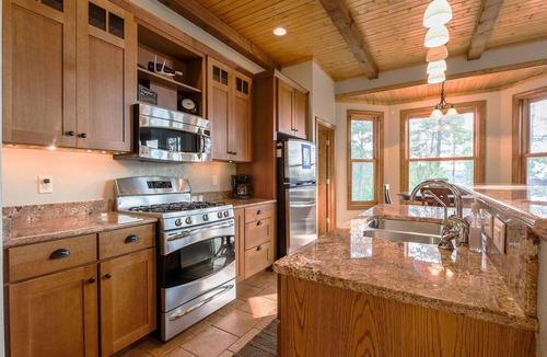 Deadwood Cabin | Black Hills Paradise 5BR Spacious Getaway Home Close to Deadwood