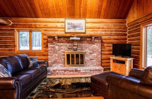 Lakeside House | Blacktail Cabin