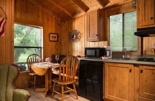 Cat Spring Bed & Breakfast | BlissWood B&B Ranch