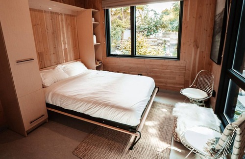 South Perry District Bed & Breakfast | Blockhouse Life