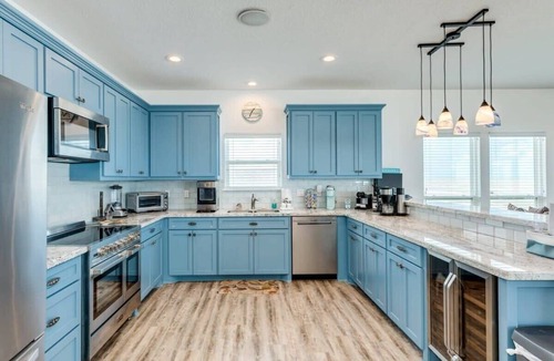 Surfside Beach House | Blue Blue Blue Around-Elevator, Beach, Oceanfront!