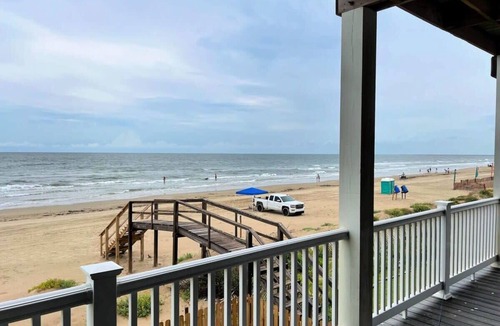 Surfside Beach House | Blue Blue Blue Around-Elevator, Beach, Oceanfront!