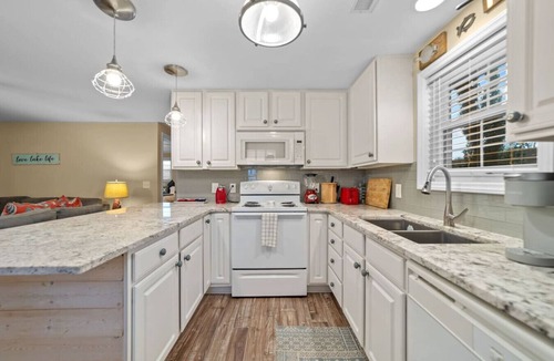 Albemarle House | Blue Heron Bungalow at Lake Tillery
