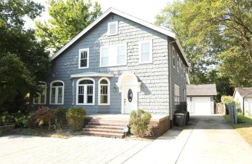 West Lafayette House | Blue House, Blocks from Ross-Aide, Mackey, Samara House, Birck Golf Complex