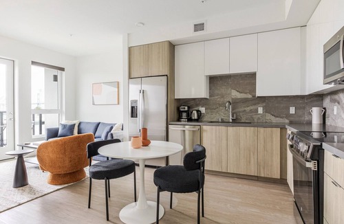 Central San Pedro Apartment | Blueground | San Pedro, AC, balcony, nr USS Iowa