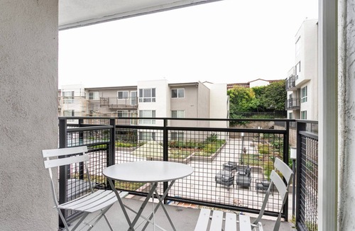 Rancho Palos Verdes Apartment | Blueground | Rancho Palos Verdes, pool, nr Point Vicente Lighthouse